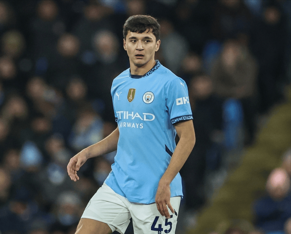 九游娱乐app-巴黎圣日耳曼前途光明！，德布劳内新星出色发挥表现突出引发球迷热议的简单介绍